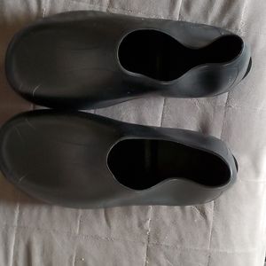Tingley Rubber Ice Traction Overshoe